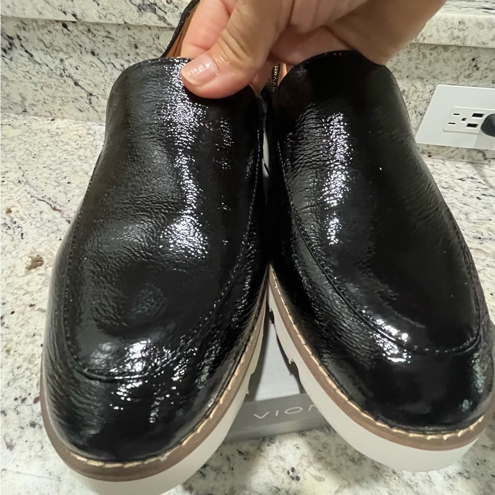 Vionic Kensley black Loafer size 9 M - Picture 5 of 5